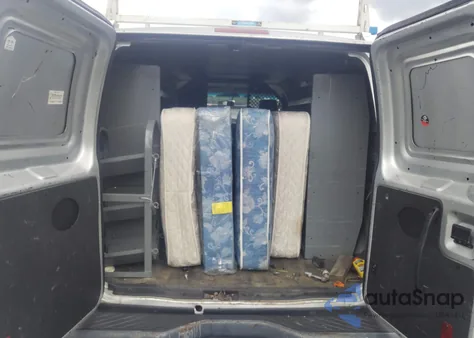 2012 Ford Econoline E150 Van z USA, uszkodzony, nr VIN 1FTNE1EW0CDA89656